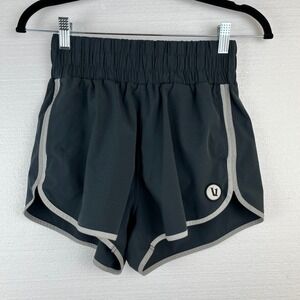 Vuori Running Shorts Womens XS Charcoal Gray Dolphin Hem Logo Patch Athletic